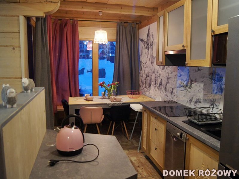 Rozetka Resort Domek Różowy